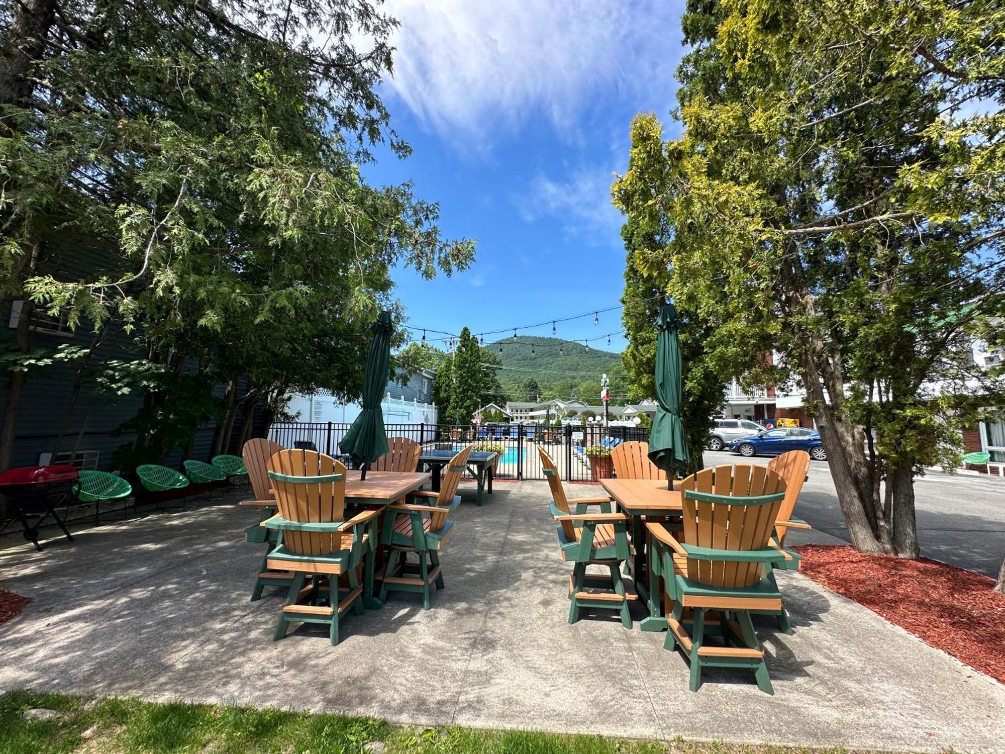 O'Sullivan's Motel Lake George Esterno foto