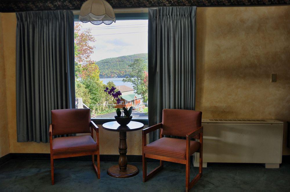 O'Sullivan's Motel Lake George Esterno foto