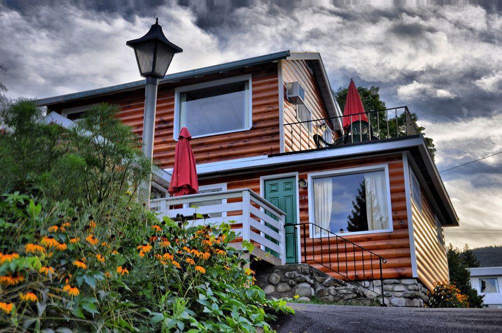 O'Sullivan's Motel Lake George Esterno foto